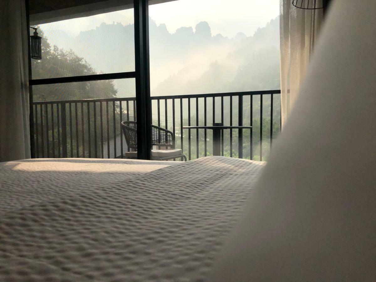 Whispering Mountains Boutique Hotel Zhangjiajie Exterior foto